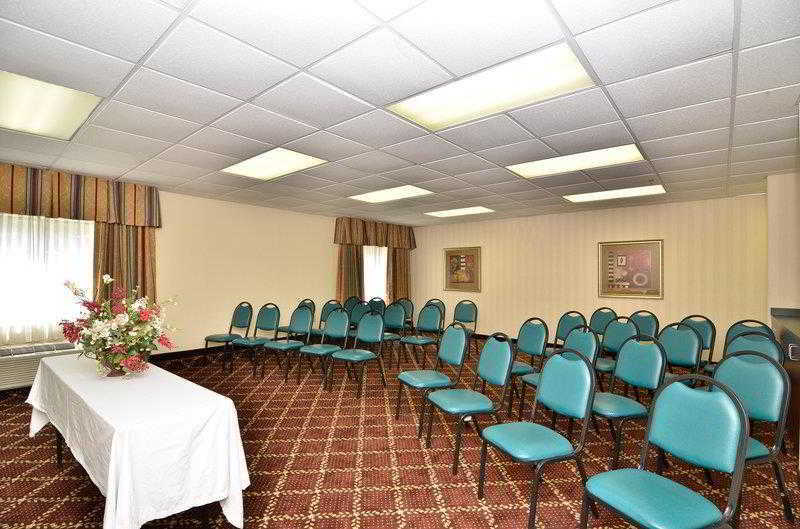 Holiday Inn Express & Suites Raleigh Ne - Medical Ctr Area By Ihg Exterior foto