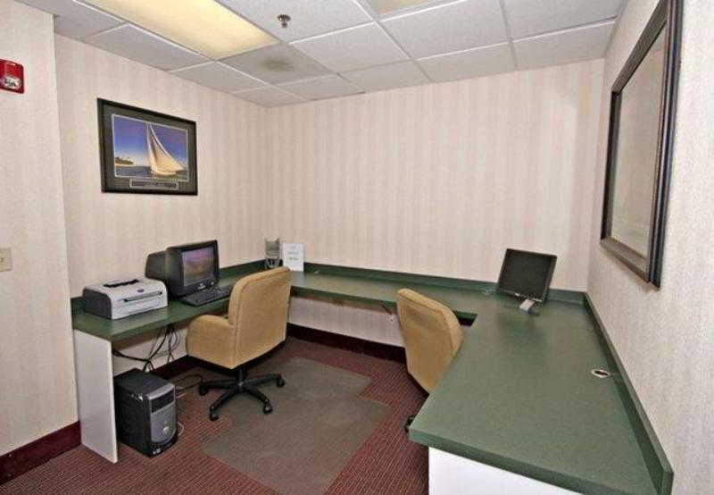 Holiday Inn Express & Suites Raleigh Ne - Medical Ctr Area By Ihg Exterior foto