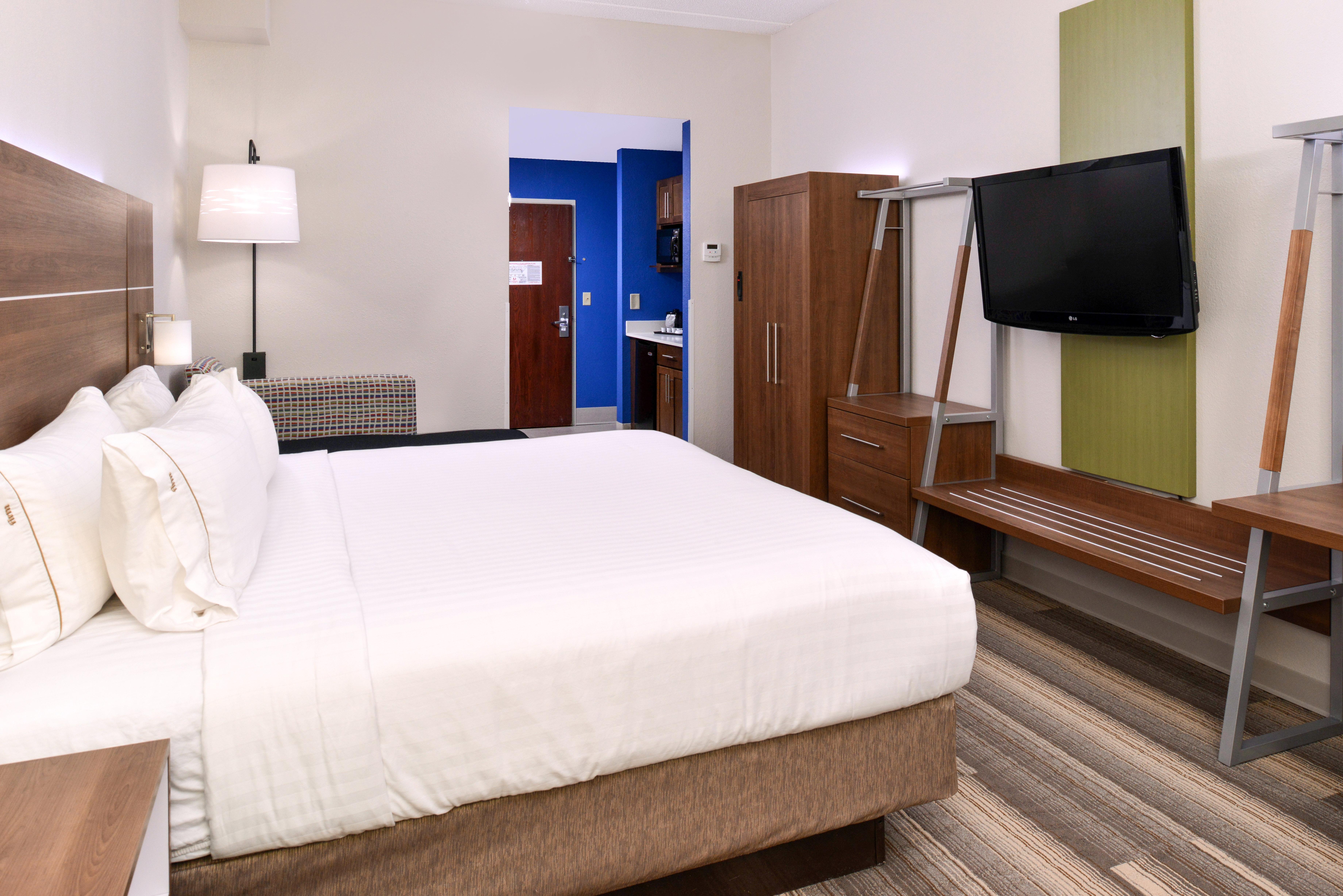 Holiday Inn Express & Suites Raleigh Ne - Medical Ctr Area By Ihg Exterior foto