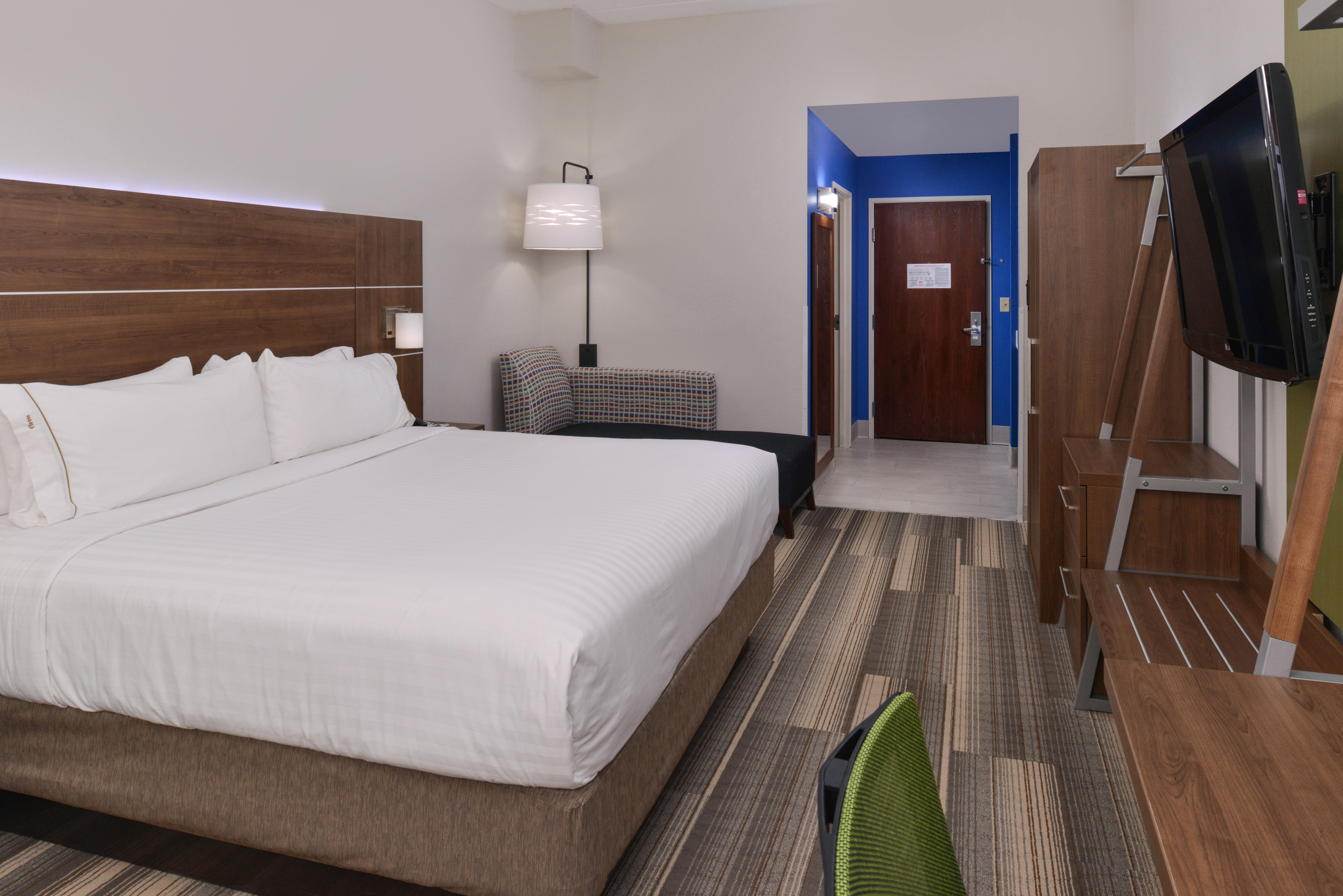 Holiday Inn Express & Suites Raleigh Ne - Medical Ctr Area By Ihg Exterior foto